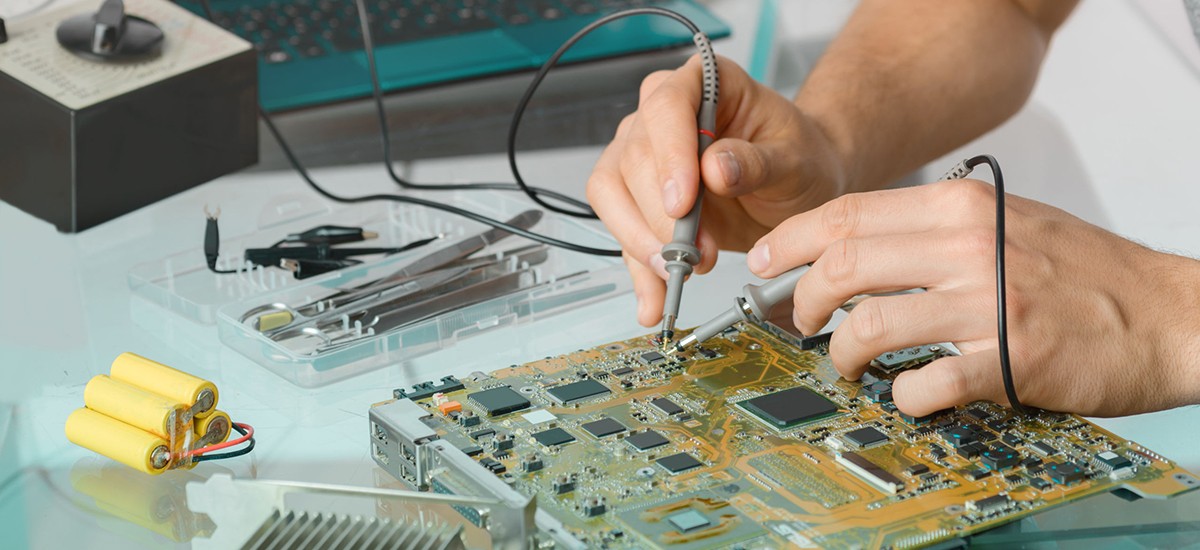 Valigia PELI 1500 Impermeabile IP67 - 19L, Antiurto, Con Schiuma Personalizzabile, Per Attrezzature Elettroniche